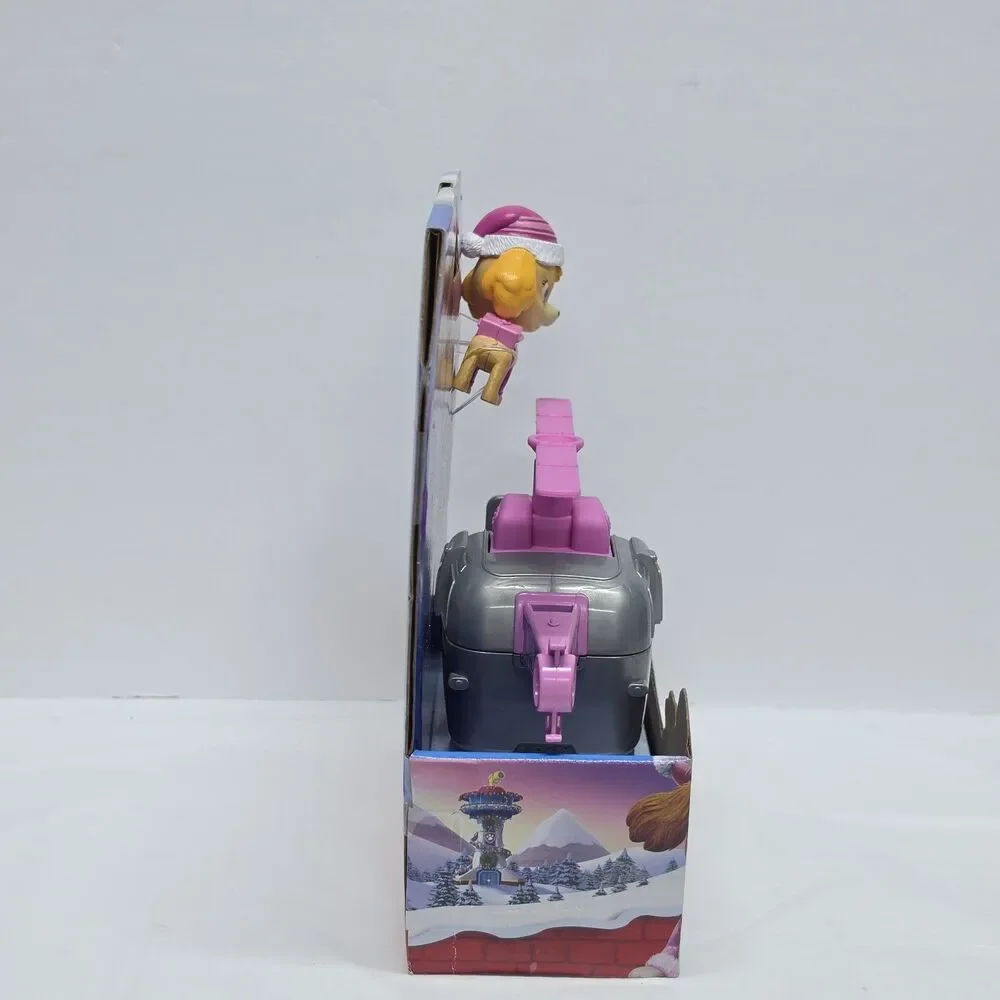 PAW Patrol Skye Holiday Helicopter with Christmas Wreath & Skye Figurine Set NWT